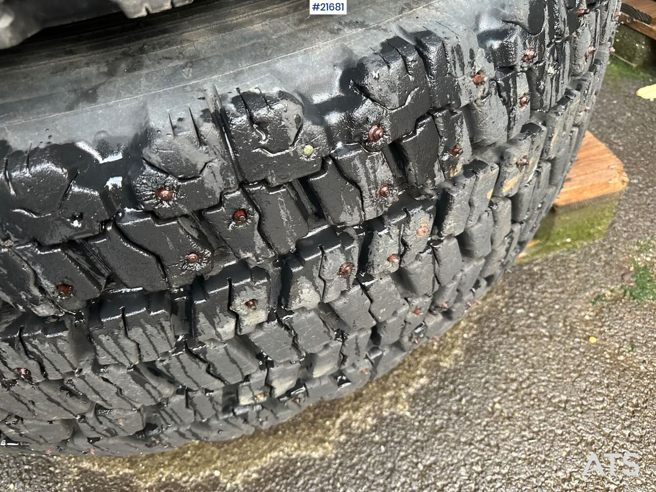 Hilo Dekkene har stått på en Volvo L60E - Pneumatiky a disky pre Stavebné stroje: obrázok 3 Hilo Dekkene har stått på en Volvo L60E - Pneumatiky a disky pre Stavebné stroje: obrázok 3