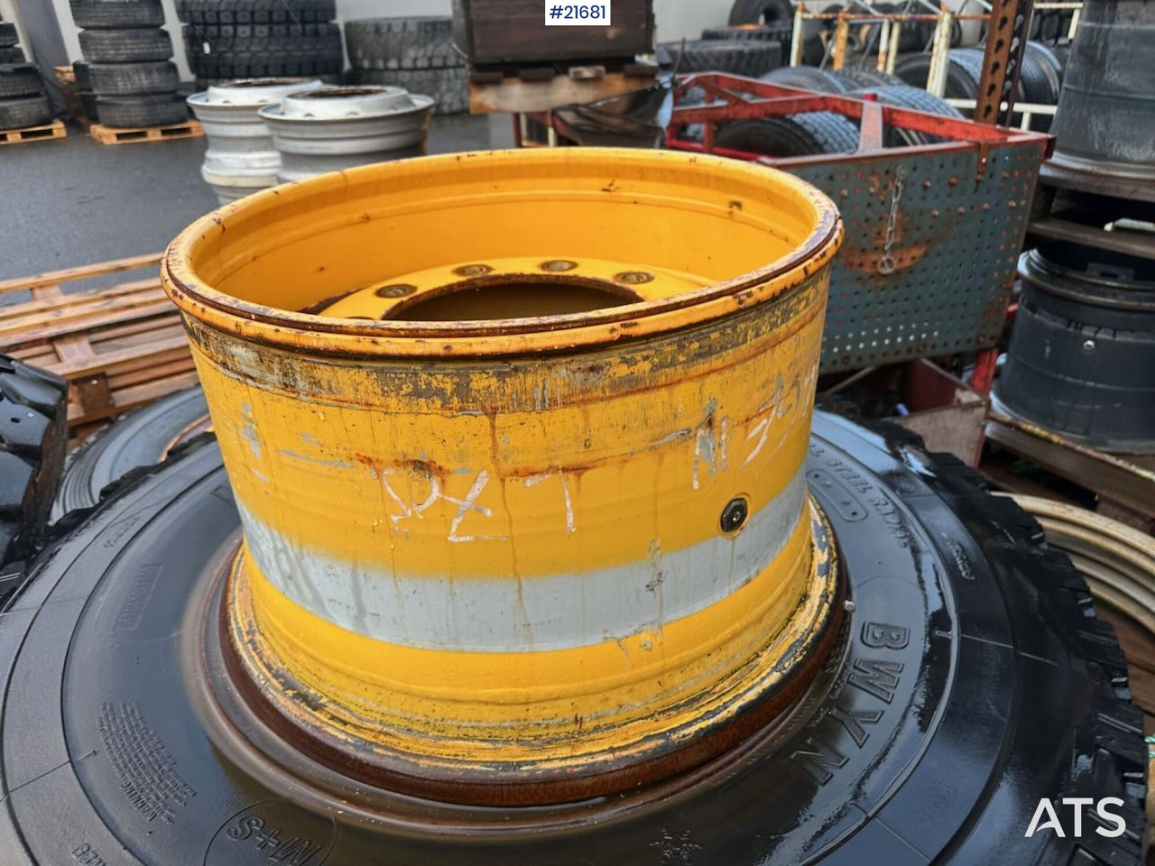 Hilo Dekkene har stått på en Volvo L60E - Pneumatiky a disky pre Stavebné stroje: obrázok 5 Hilo Dekkene har stått på en Volvo L60E - Pneumatiky a disky pre Stavebné stroje: obrázok 5