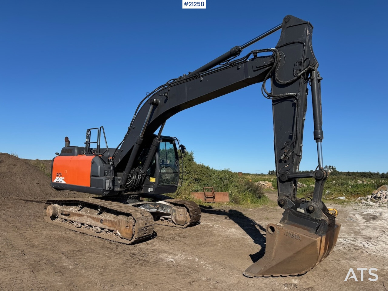 Hitachi ZX 190 LC-6 - Rýpadlo: obrázok 4 Hitachi ZX 190 LC-6 - Rýpadlo: obrázok 4