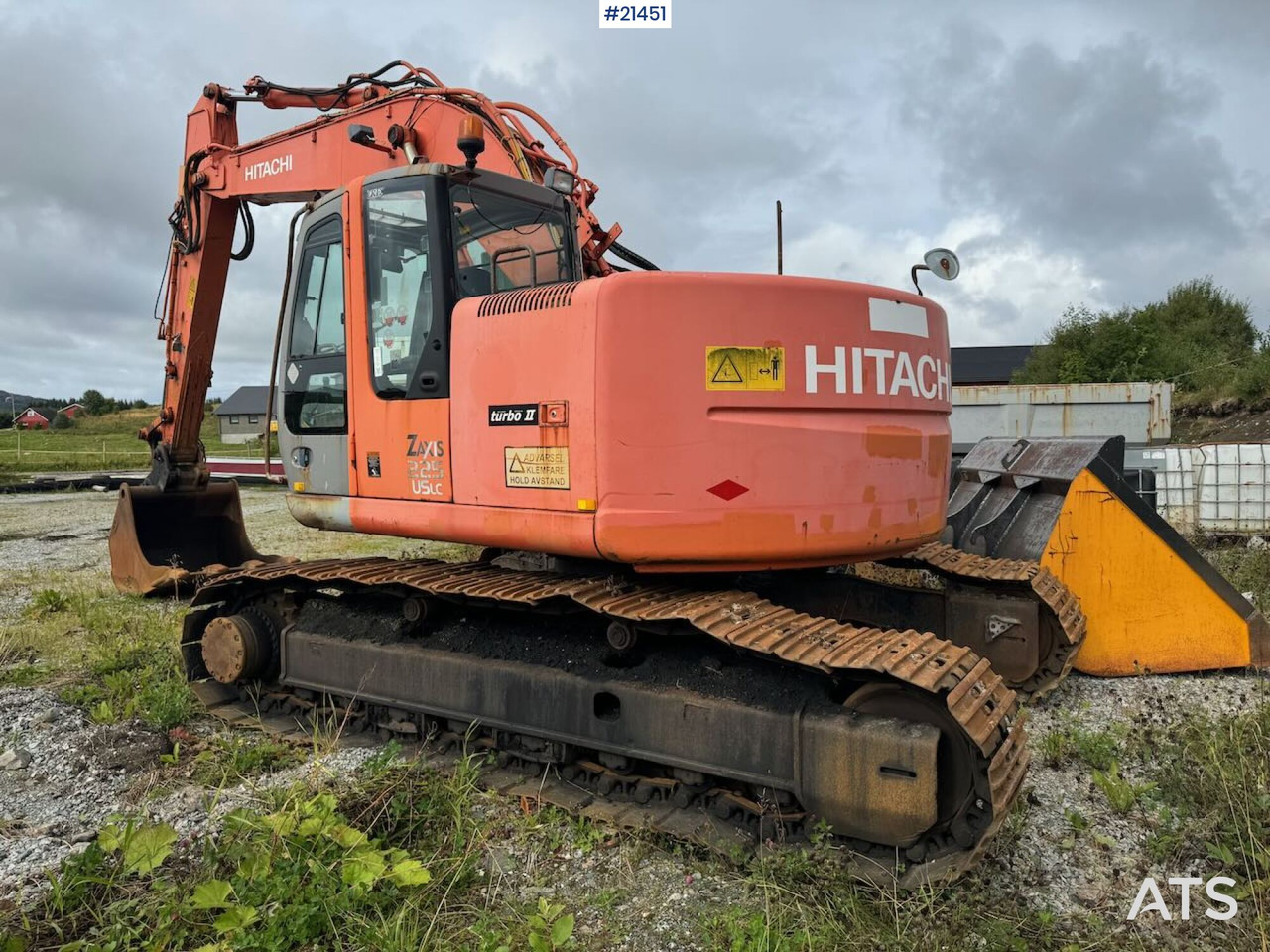 Hitachi ZX225 US - Pásové rýpadlo: obrázok 3 Hitachi ZX225 US - Pásové rýpadlo: obrázok 3