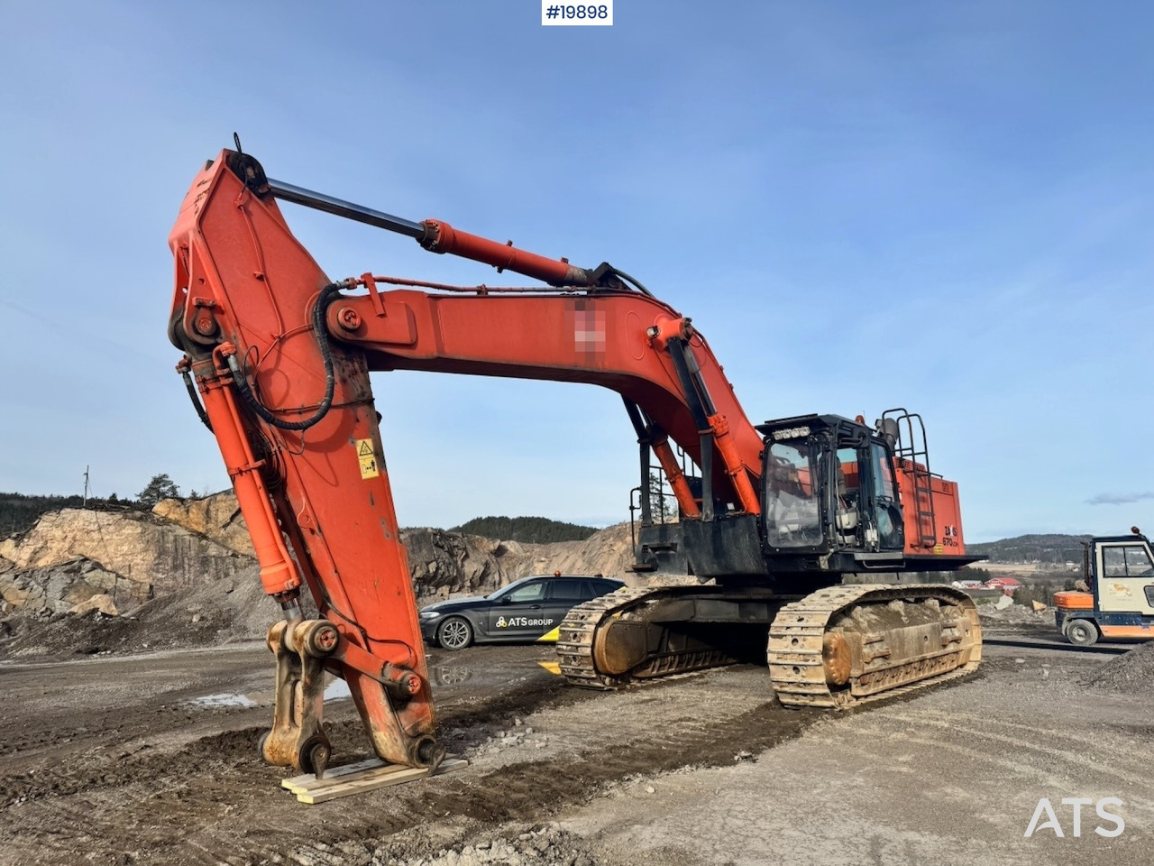 Hitachi ZX670LCH-5 - Rýpadlo: obrázok 2 Hitachi ZX670LCH-5 - Rýpadlo: obrázok 2