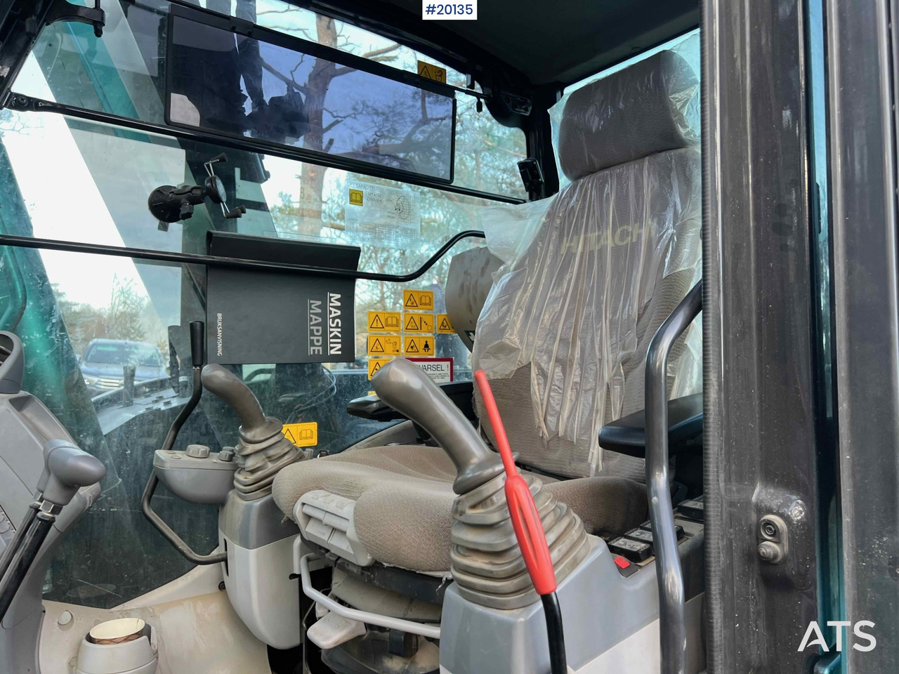 Rýpadlo Hitachi zx85us-6 gravemaskin m/ graveskuffe, hydraulisk pusseskuffe, klype: obrázok 17 Rýpadlo Hitachi zx85us-6 gravemaskin m/ graveskuffe, hydraulisk pusseskuffe, klype: obrázok 17