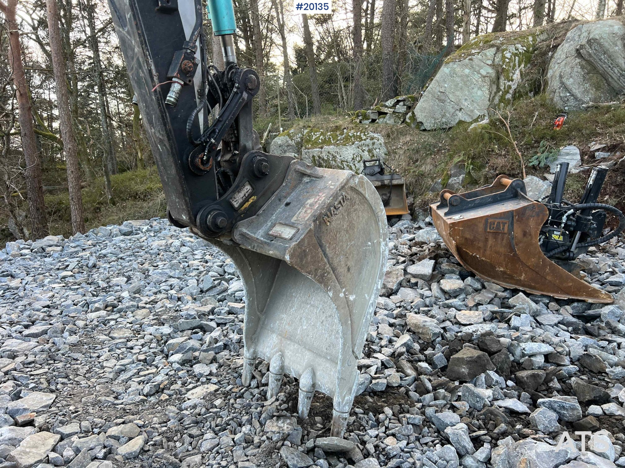 Rýpadlo Hitachi zx85us-6 gravemaskin m/ graveskuffe, hydraulisk pusseskuffe, klype: obrázok 24 Rýpadlo Hitachi zx85us-6 gravemaskin m/ graveskuffe, hydraulisk pusseskuffe, klype: obrázok 24