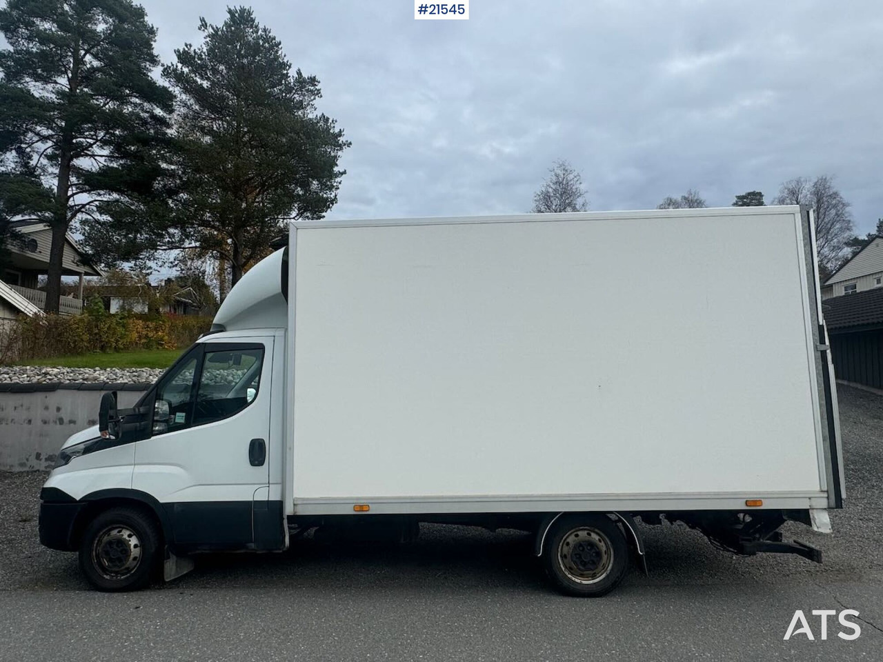 Iveco Daily DAILY - Skříňový nákladní auto: obrázok 2 Iveco Daily DAILY - Skříňový nákladní auto: obrázok 2
