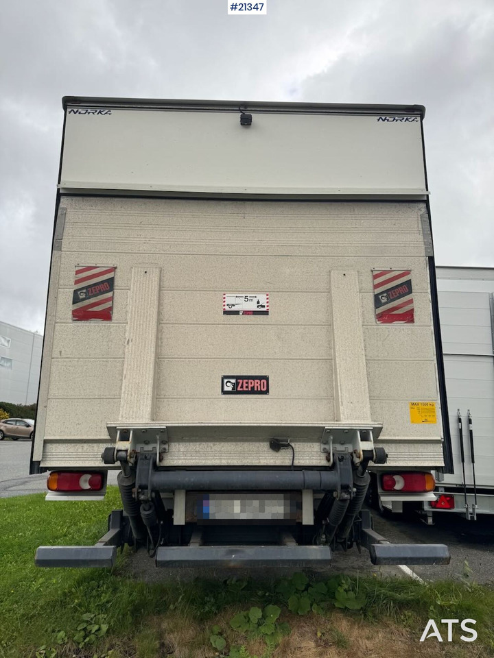 Iveco Eurocargo 75-210 - Skříňový nákladní auto: obrázok 4 Iveco Eurocargo 75-210 - Skříňový nákladní auto: obrázok 4