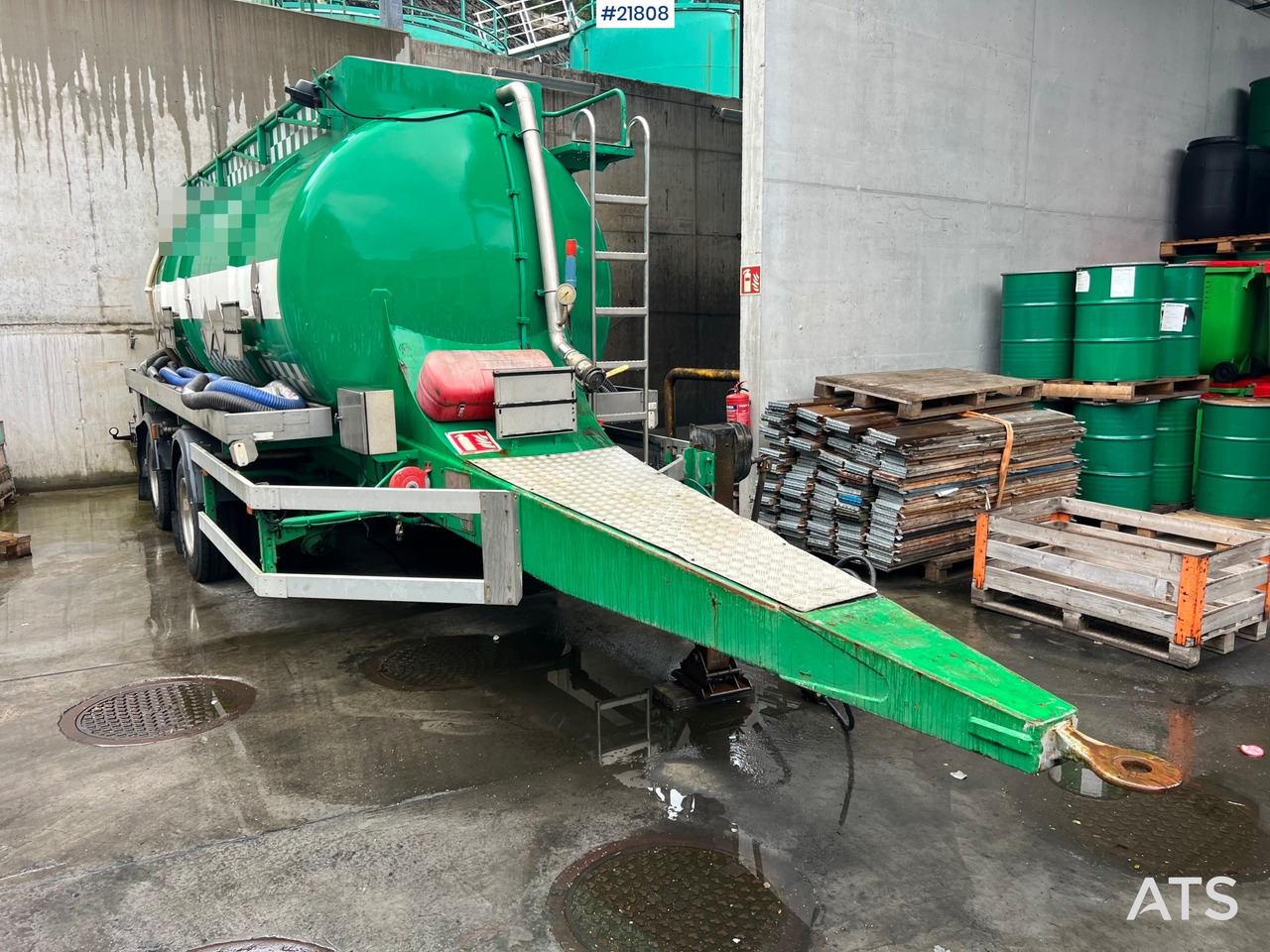 Jyki 2002 jyki ts2-15cr 2 akslet tankhenger rep.objekt - Cisternový príves: obrázok 4 Jyki 2002 jyki ts2-15cr 2 akslet tankhenger rep.objekt - Cisternový príves: obrázok 4