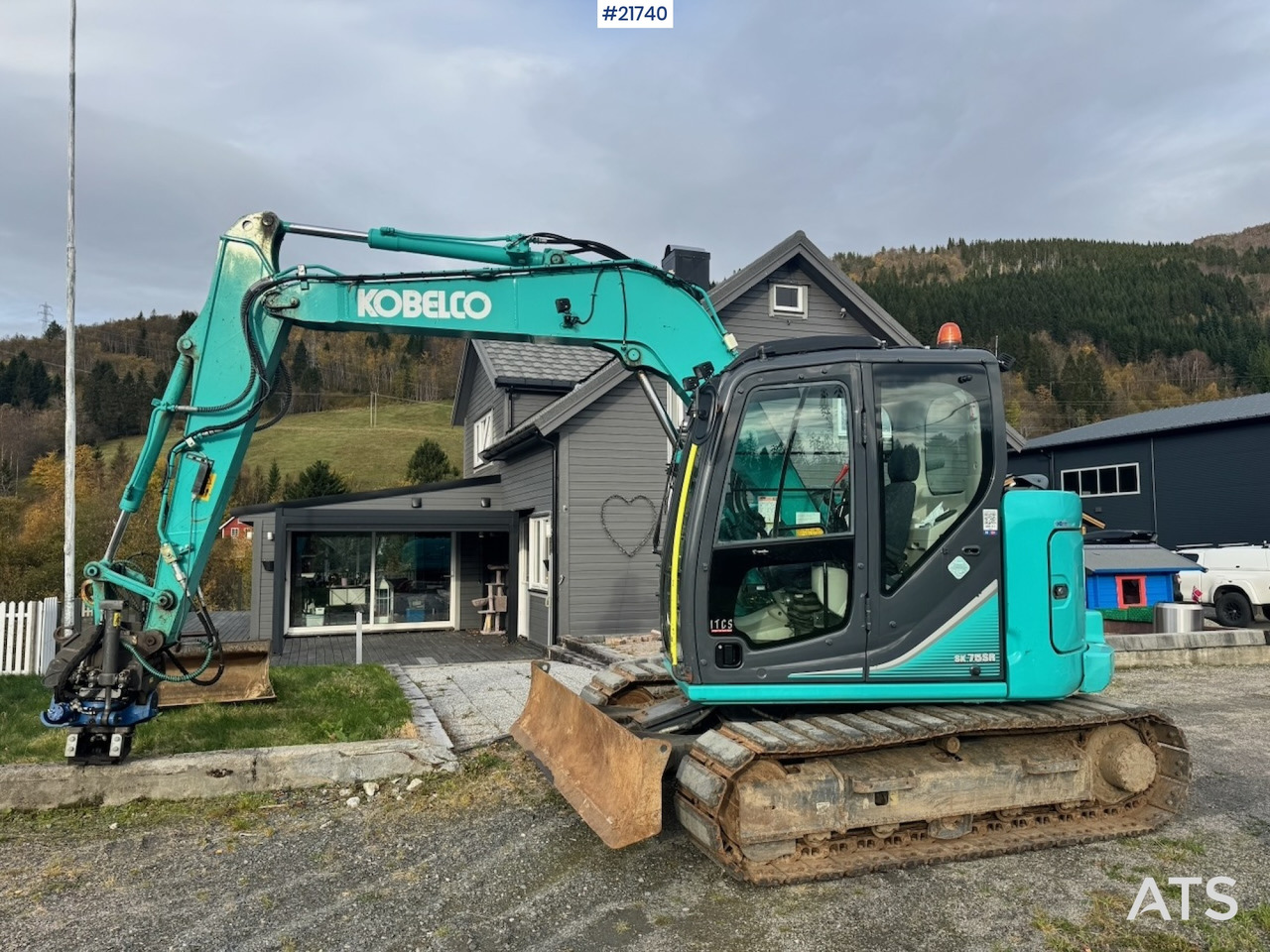 Kobelco 2018 Kobelco SK75SR-3E m/ Rototilt, 2 skuffer og Klype. 1850 timer! - Pásové rýpadlo: obrázok 3 Kobelco 2018 Kobelco SK75SR-3E m/ Rototilt, 2 skuffer og Klype. 1850 timer! - Pásové rýpadlo: obrázok 3