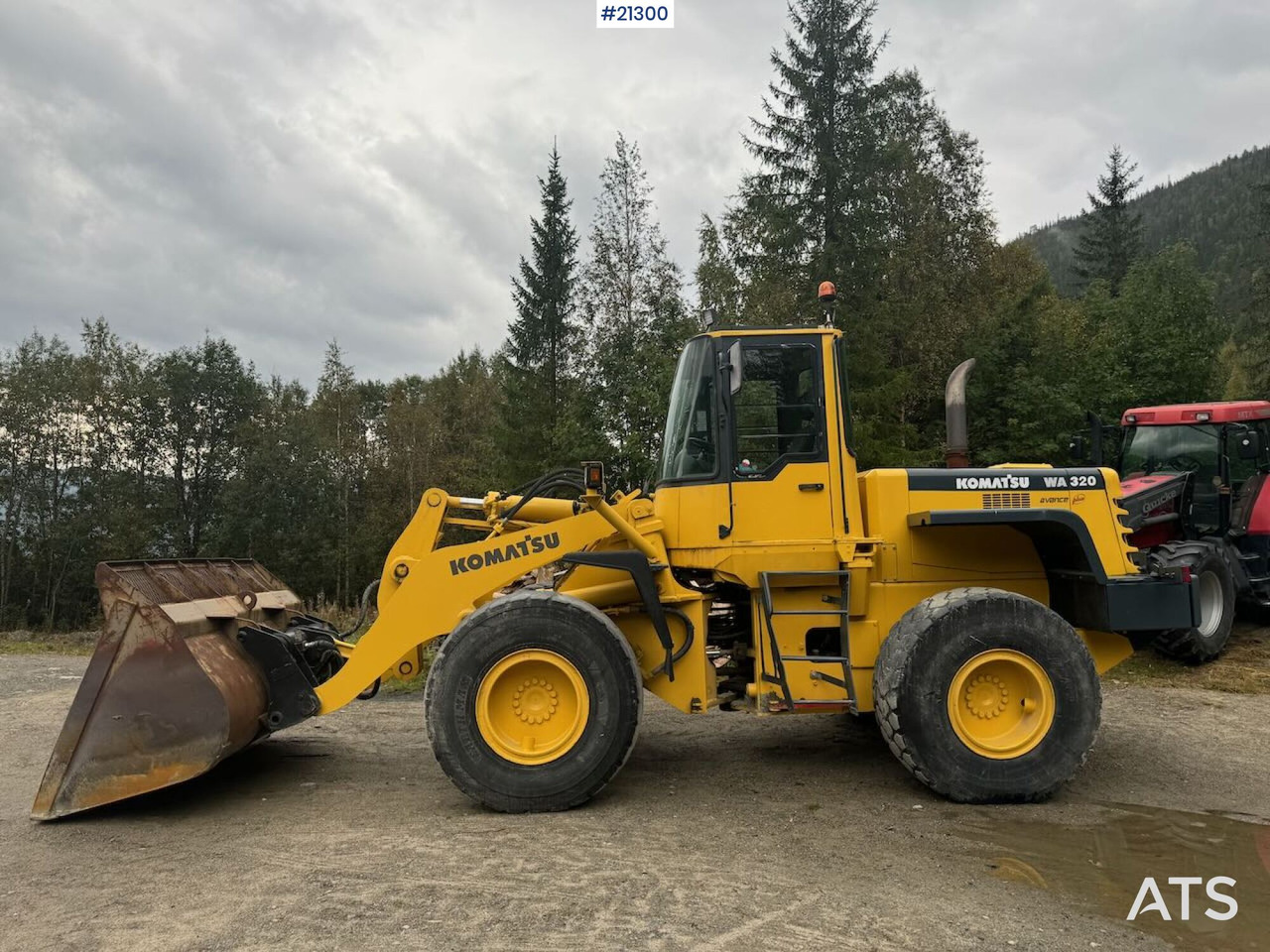 Komatsu WA320-3H - Kolesový nakladač: obrázok 3 Komatsu WA320-3H - Kolesový nakladač: obrázok 3