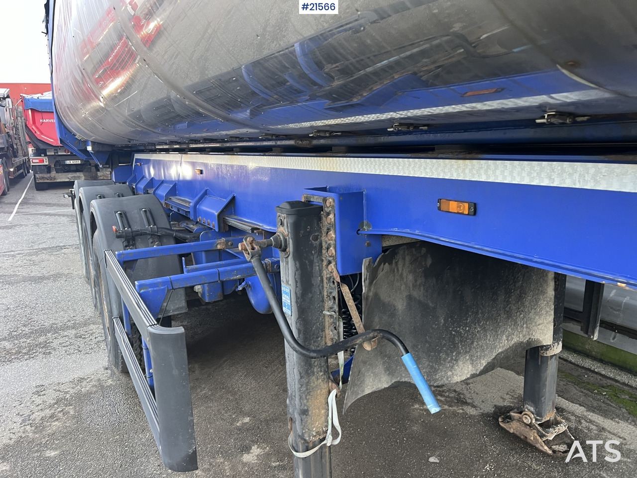 Príves sklápěcí Langendorf 3 akslet asfaltsemi m/ Hydraulsik kapell: obrázok 28 Príves sklápěcí Langendorf 3 akslet asfaltsemi m/ Hydraulsik kapell: obrázok 28