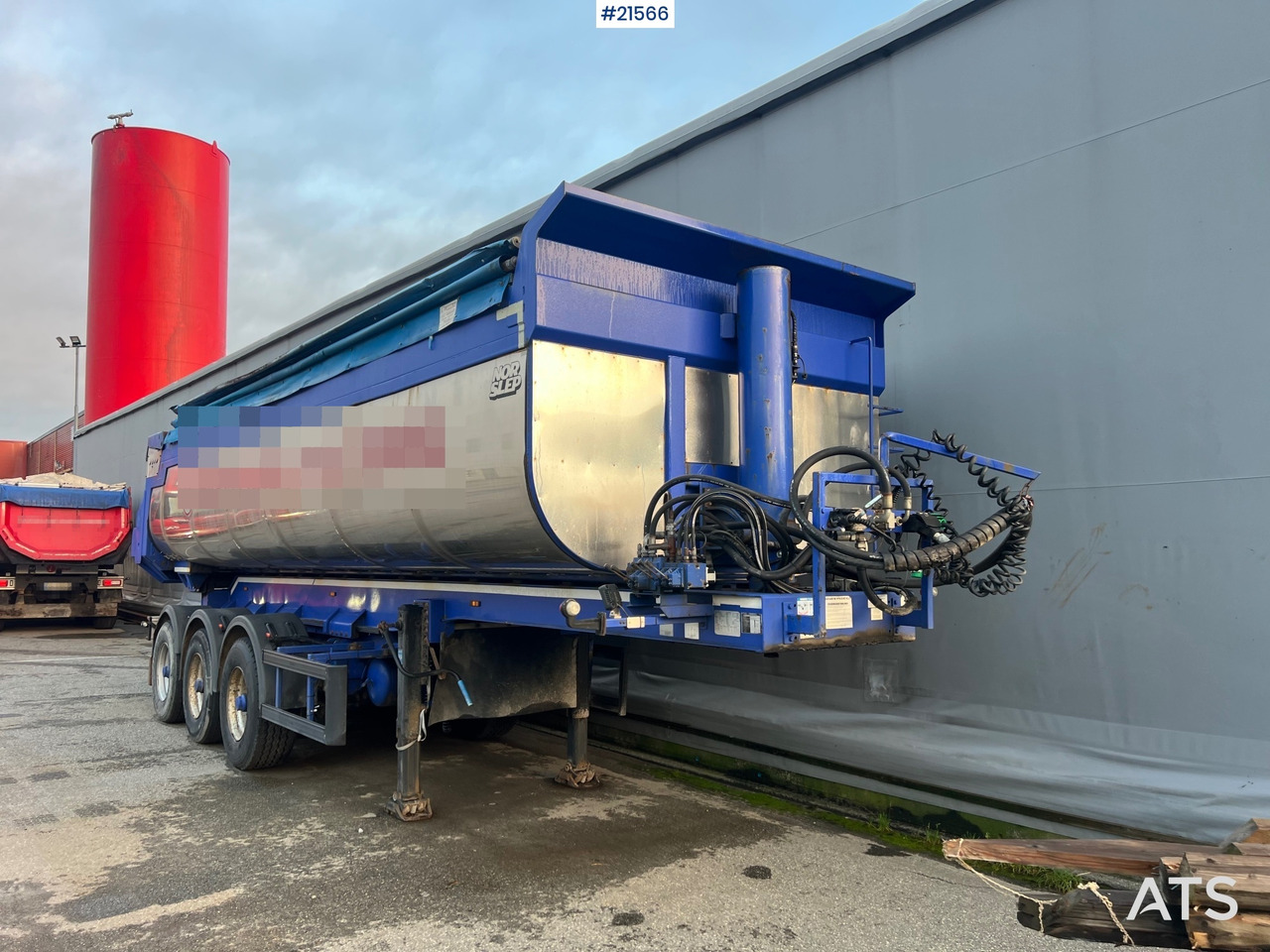 Príves sklápěcí Langendorf 3 akslet asfaltsemi m/ Hydraulsik kapell: obrázok 22 Príves sklápěcí Langendorf 3 akslet asfaltsemi m/ Hydraulsik kapell: obrázok 22