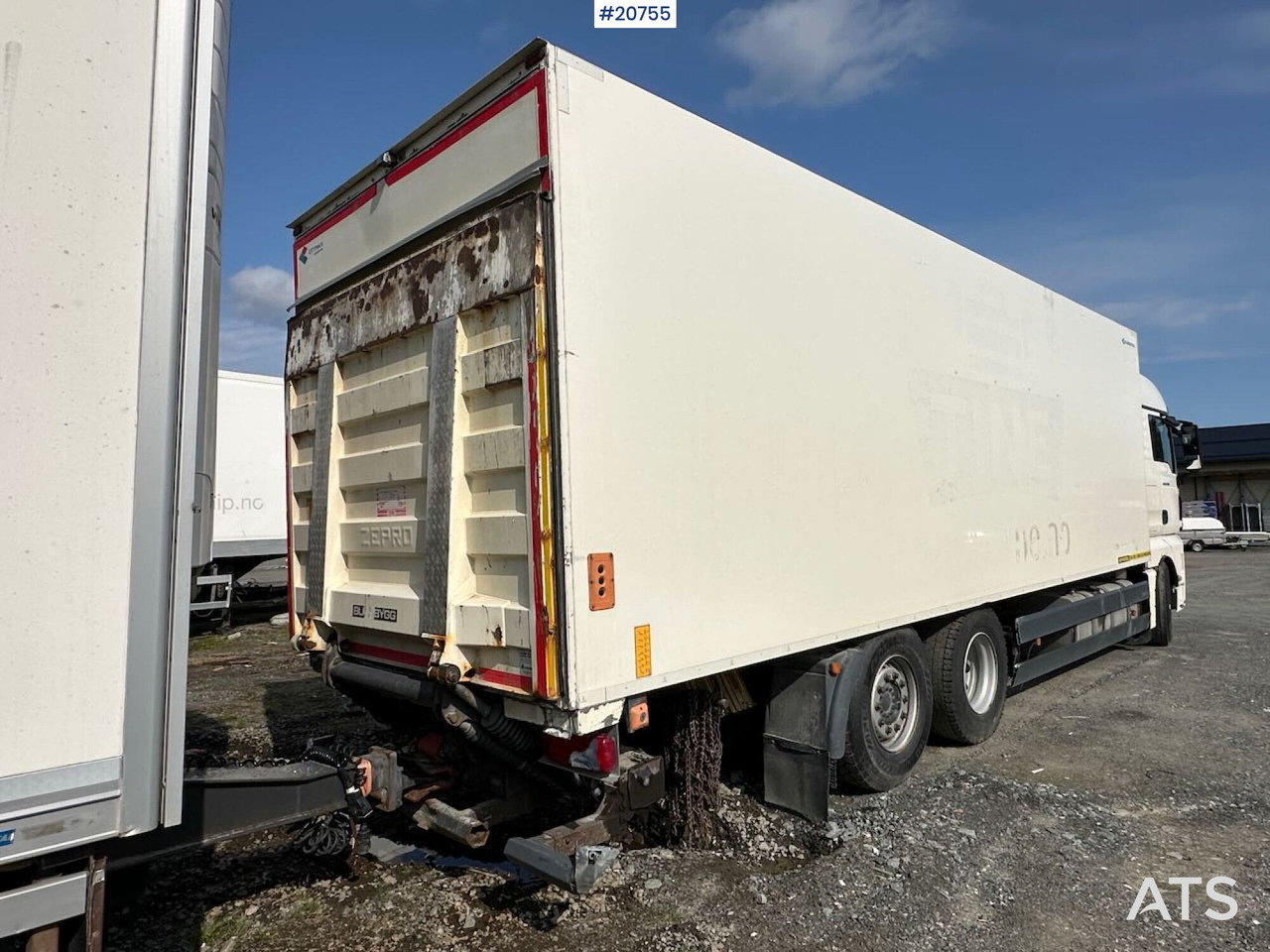 MAN TGX 26.480 - Skříňový nákladní auto: obrázok 4 MAN TGX 26.480 - Skříňový nákladní auto: obrázok 4