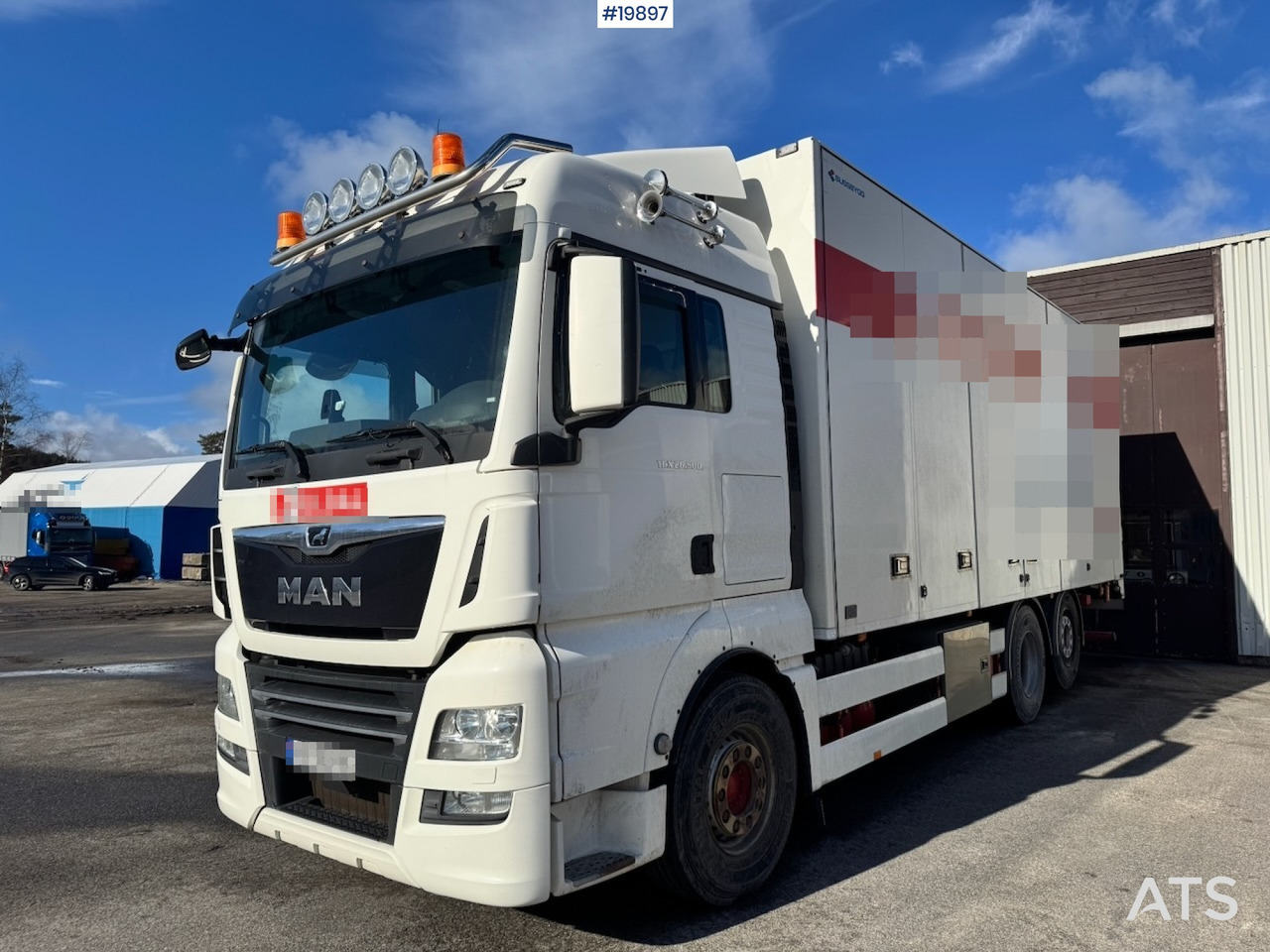 MAN TGX 26.500 - Skříňový nákladní auto: obrázok 1 MAN TGX 26.500 - Skříňový nákladní auto: obrázok 1