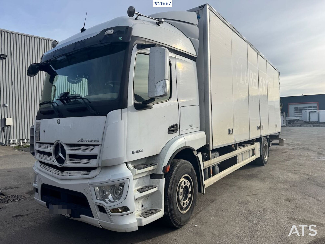 Mercedes Actros 1832 - Skříňový nákladní auto: obrázok 1 Mercedes Actros 1832 - Skříňový nákladní auto: obrázok 1