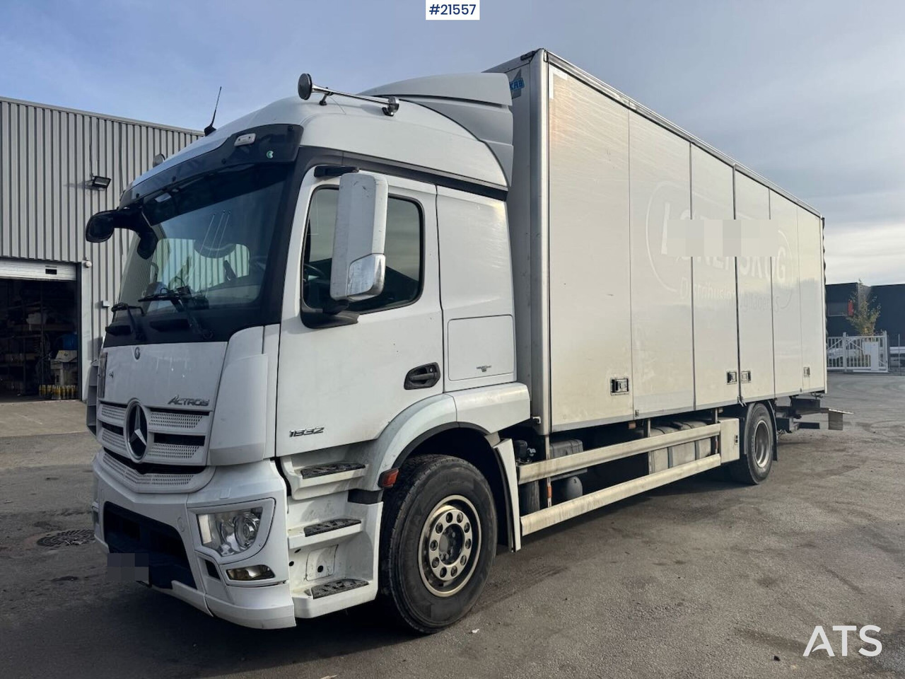 Mercedes Actros 1832 - Skříňový nákladní auto: obrázok 2 Mercedes Actros 1832 - Skříňový nákladní auto: obrázok 2
