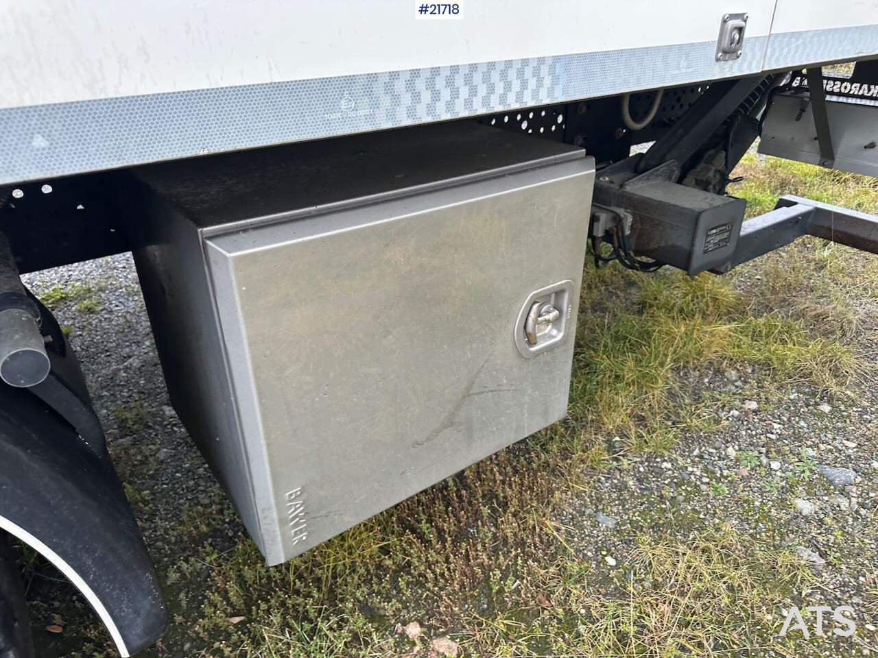 Skříňový nákladní auto Mercedes Actros 1835 skapbil m/ Full sideåpning, aggregat, lift og 2 sett dekk: obrázok 43