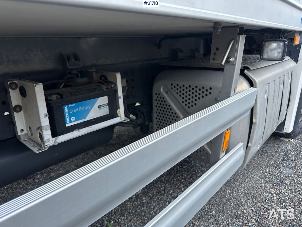 Skříňový nákladní auto Mercedes Actros 1835 skapbil m/ Full sideåpning, aggregat, lift og 2 sett dekk: obrázok 45