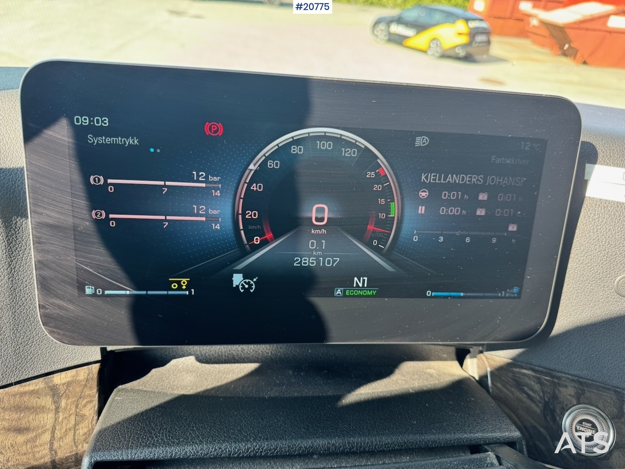 Skříňový nákladní auto Mercedes Actros: obrázok 35 Skříňový nákladní auto Mercedes Actros: obrázok 35