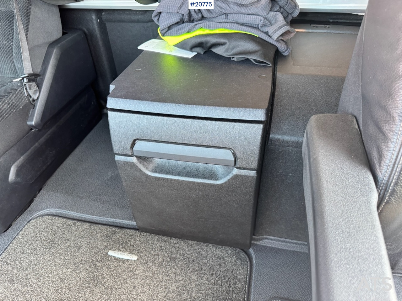 Skříňový nákladní auto Mercedes Actros: obrázok 40 Skříňový nákladní auto Mercedes Actros: obrázok 40