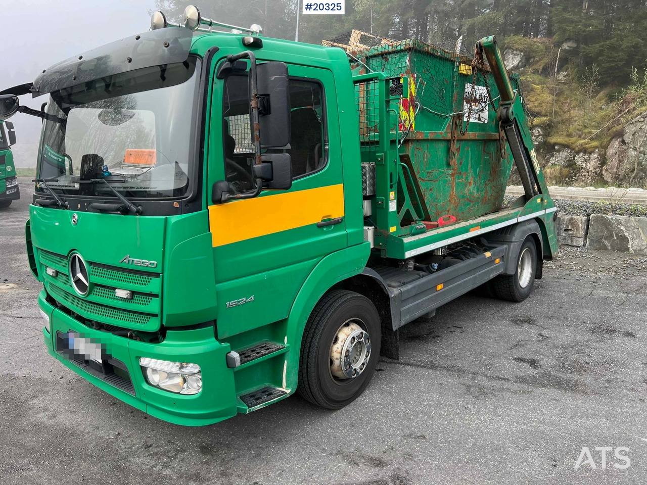 Mercedes Atego 1524 - Ramenový nosič kontajnerov: obrázok 1 Mercedes Atego 1524 - Ramenový nosič kontajnerov: obrázok 1