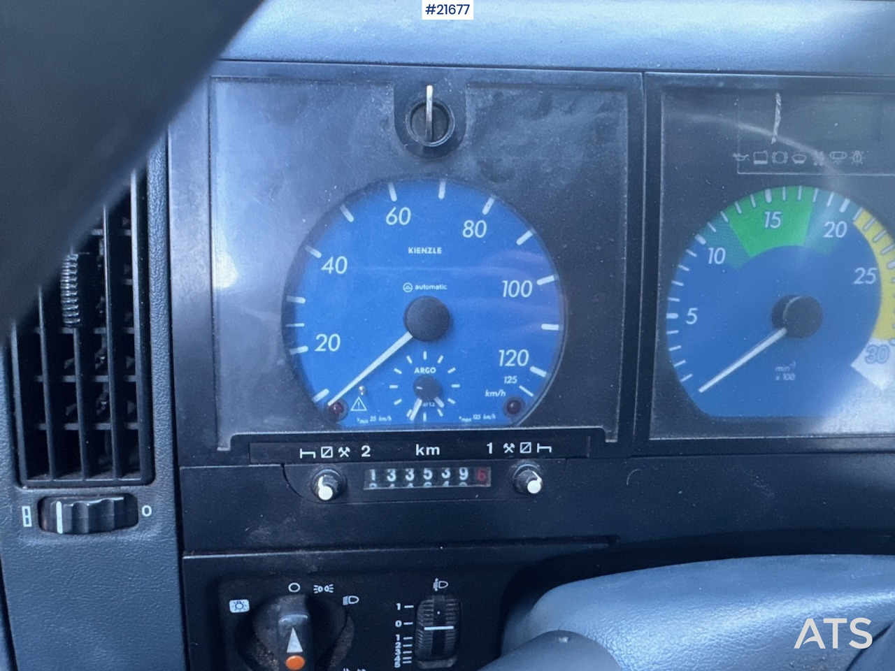 Leasing Mercedes-Benz Mercedes Atego 4x2 18 meters Liftbil Mercedes-Benz Mercedes Atego 4x2 18 meters Liftbil: obrázok 34 Leasing Mercedes-Benz Mercedes Atego 4x2 18 meters Liftbil Mercedes-Benz Mercedes Atego 4x2 18 meters Liftbil: obrázok 34