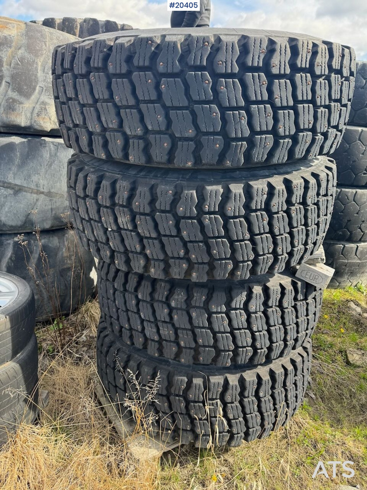 Michelin vinterdekk m/ felg - Pneumatiky a disky pre Stavebné stroje: obrázok 1 Michelin vinterdekk m/ felg - Pneumatiky a disky pre Stavebné stroje: obrázok 1