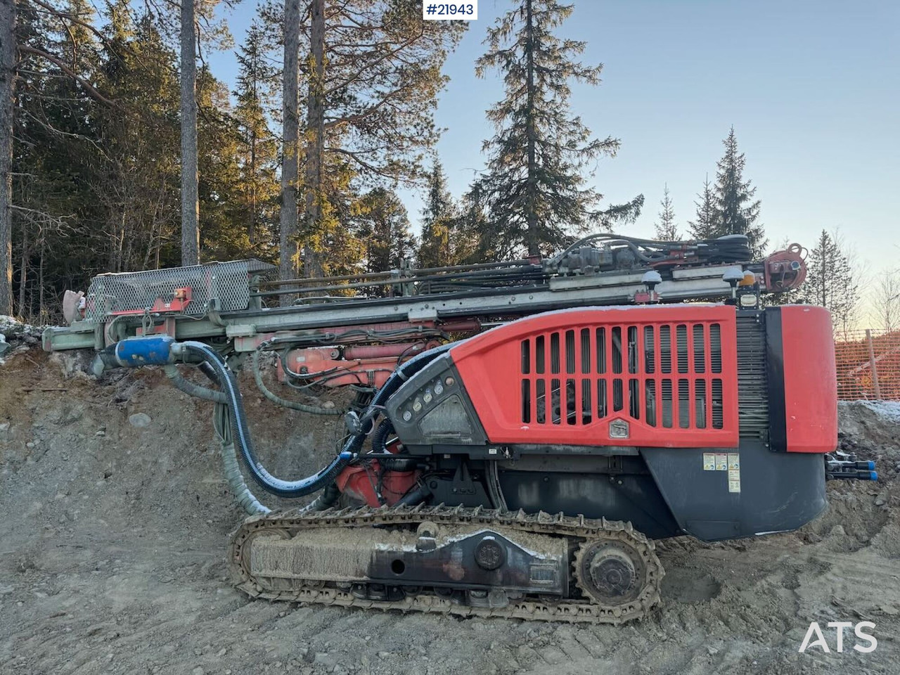 Vrtné príslušenstvo Sandvik Dino DC400RI Borerigg. Overhalt motor og hammer SE VIDEO: obrázok 38 Vrtné príslušenstvo Sandvik Dino DC400RI Borerigg. Overhalt motor og hammer SE VIDEO: obrázok 38