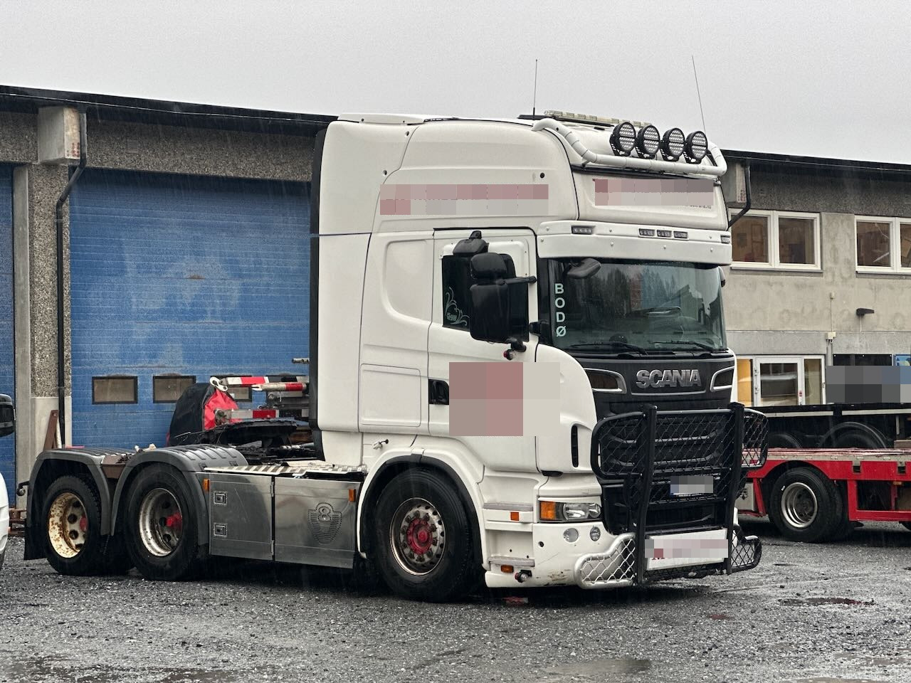 Scania R620 trekkvogn m/ NATO kontakt og lav km stand. Se video - Ťahač: obrázok 1 Scania R620 trekkvogn m/ NATO kontakt og lav km stand. Se video - Ťahač: obrázok 1