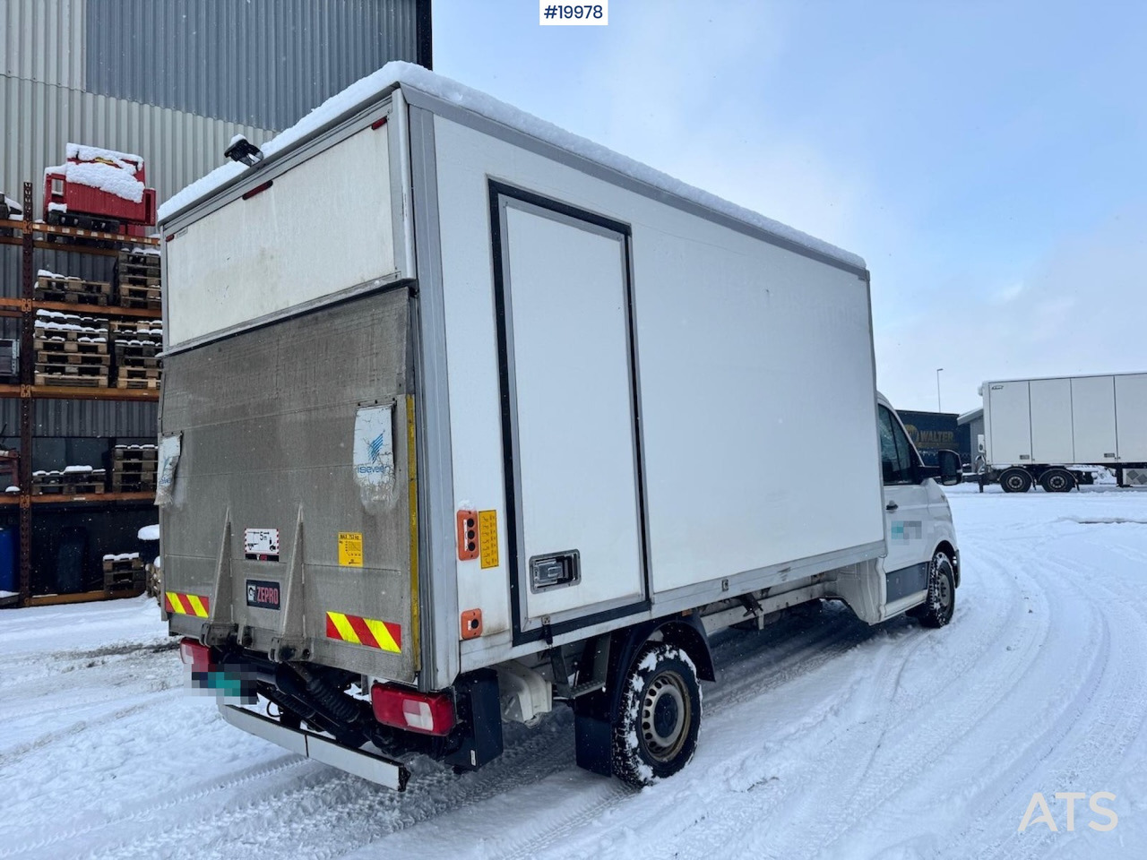 Volkswagen Crafter - Skříňový nákladní auto: obrázok 4 Volkswagen Crafter - Skříňový nákladní auto: obrázok 4