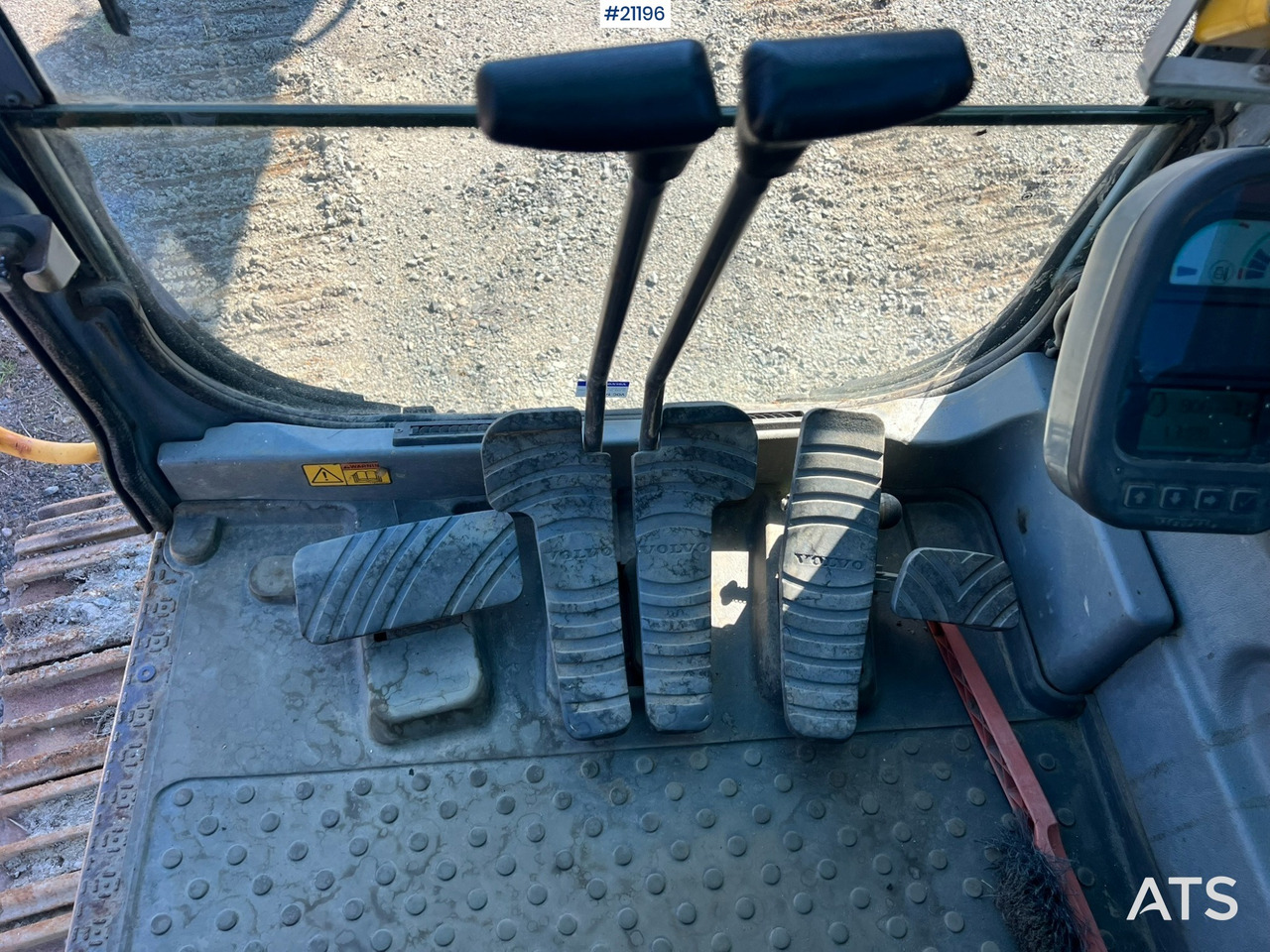 Pásové rýpadlo Volvo EC240: obrázok 33 Pásové rýpadlo Volvo EC240: obrázok 33