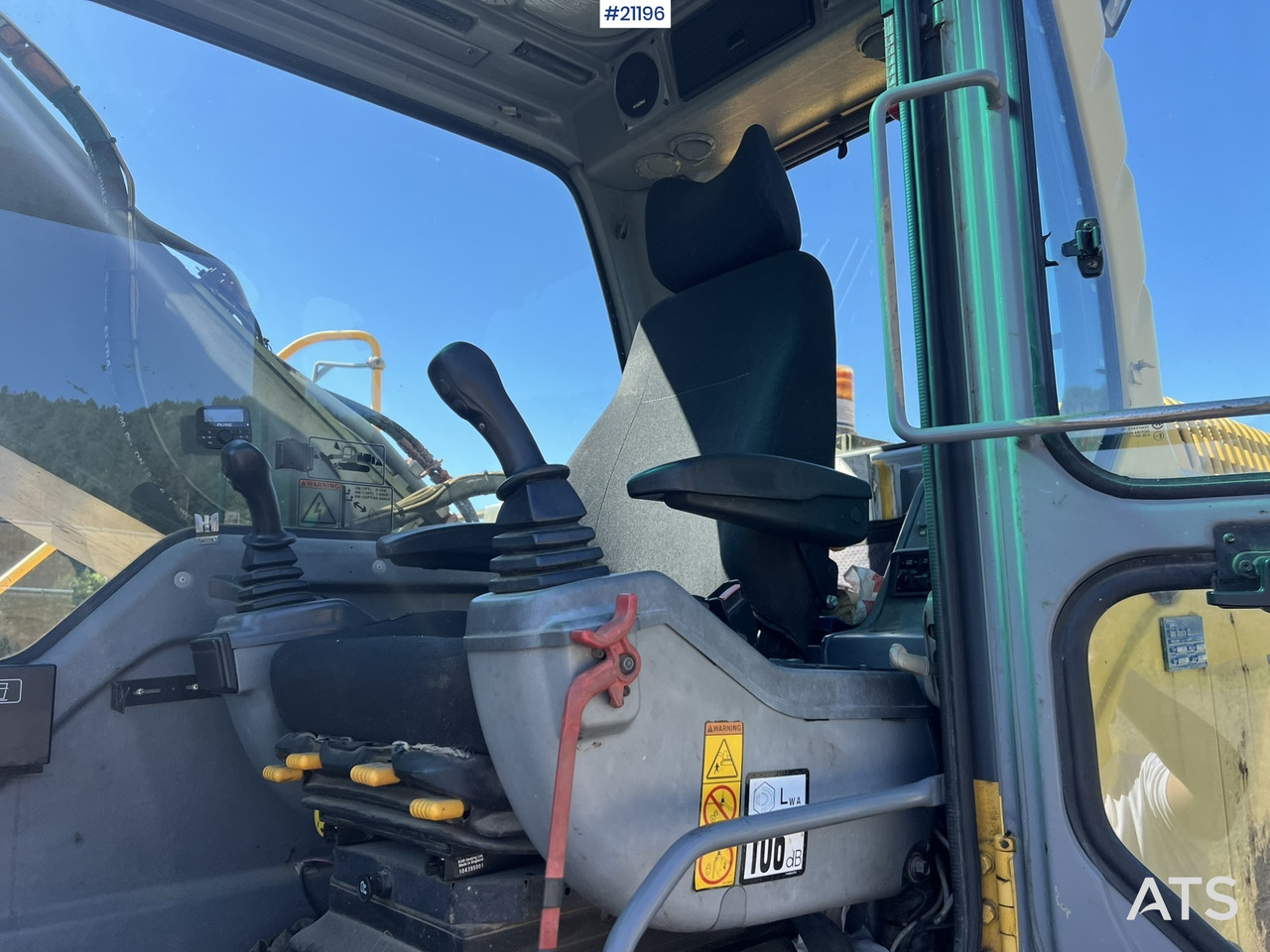 Pásové rýpadlo Volvo EC240: obrázok 26 Pásové rýpadlo Volvo EC240: obrázok 26