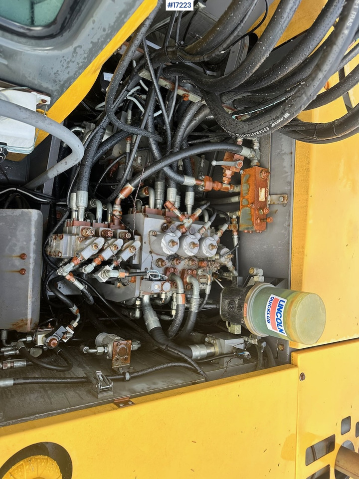 Rýpadlo Volvo EW160B: obrázok 18