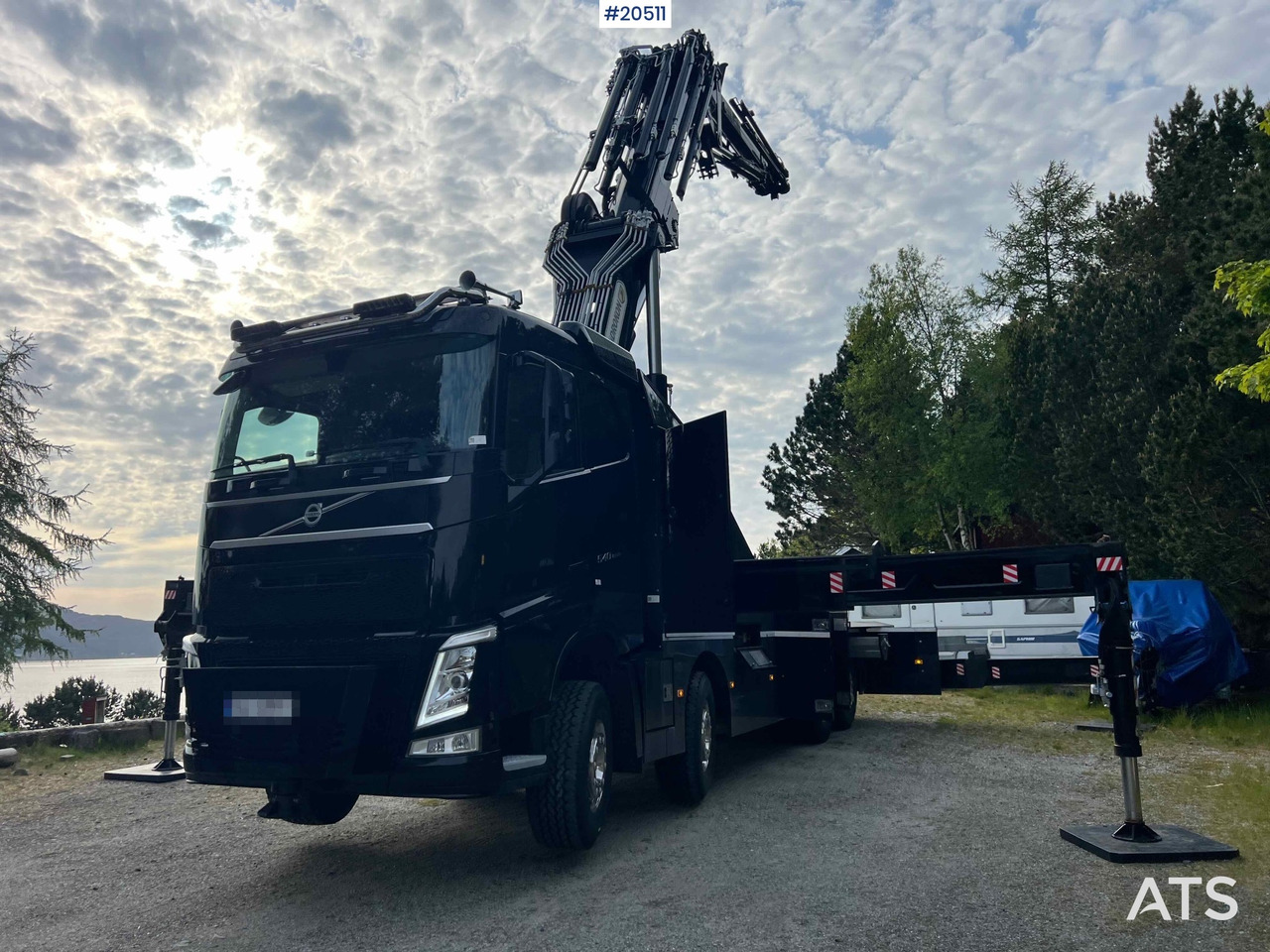 Volvo FH 540 8x2 Kranbil m/ 2021 165 t/m HIDROKON kran m/ jibb og vinsj og enn masse utstyr! SE VIDEO - Auto s hydraulickou rukou: obrázok 4 Volvo FH 540 8x2 Kranbil m/ 2021 165 t/m HIDROKON kran m/ jibb og vinsj og enn masse utstyr! SE VIDEO - Auto s hydraulickou rukou: obrázok 4