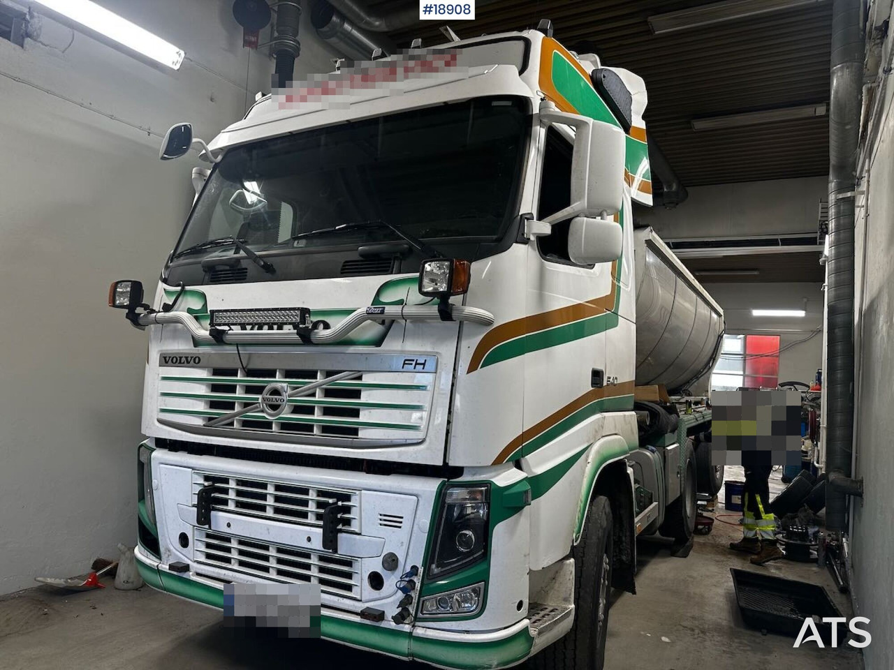 Volvo FH540 - Asfaltovací stroj: obrázok 1 Volvo FH540 - Asfaltovací stroj: obrázok 1
