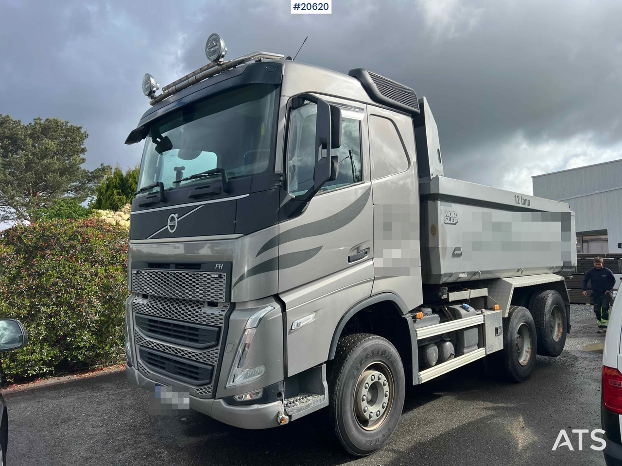 Volvo FH540 - Sklápač: obrázok 2 Volvo FH540 - Sklápač: obrázok 2