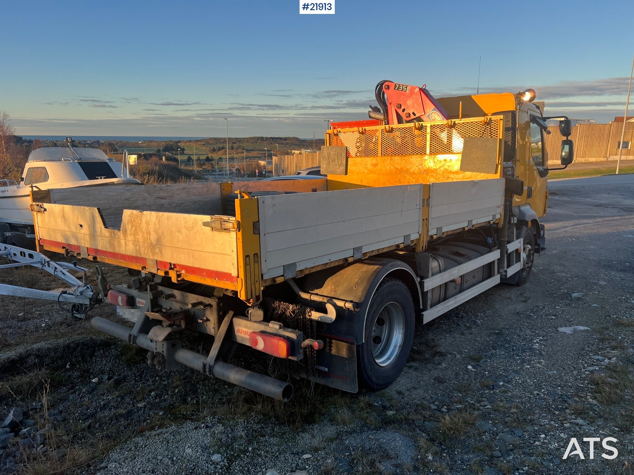 Volvo FL240 - Auto s hydraulickou rukou: obrázok 4 Volvo FL240 - Auto s hydraulickou rukou: obrázok 4