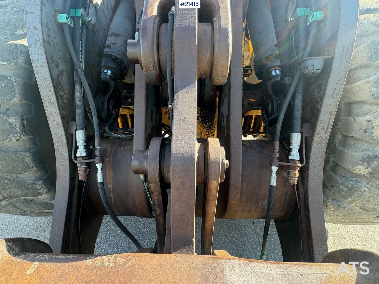 Kolesový nakladač Volvo L110E: obrázok 26