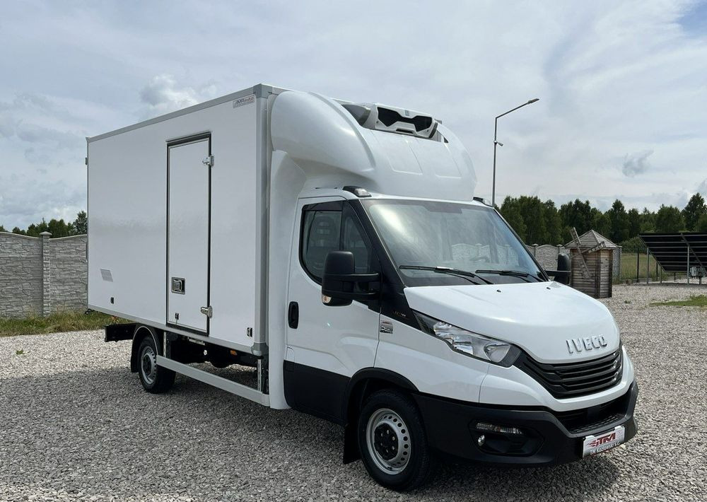 Iveco Daily - Chladiarenská dodávka: obrázok 4 Iveco Daily - Chladiarenská dodávka: obrázok 4