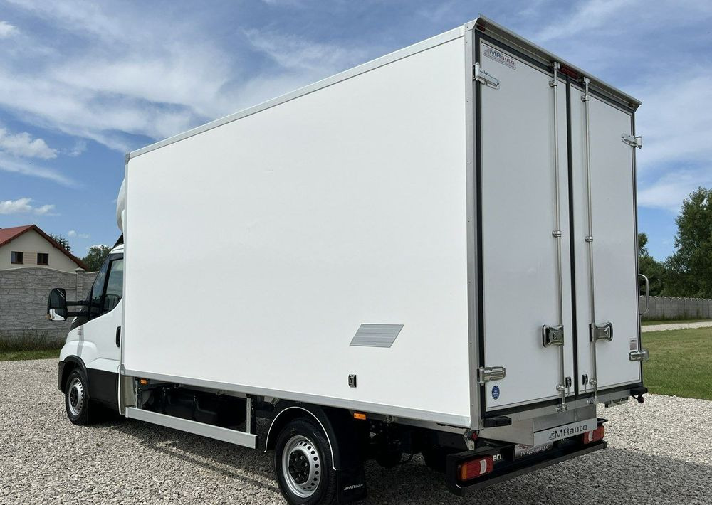 Iveco Daily - Chladiarenská dodávka: obrázok 2 Iveco Daily - Chladiarenská dodávka: obrázok 2