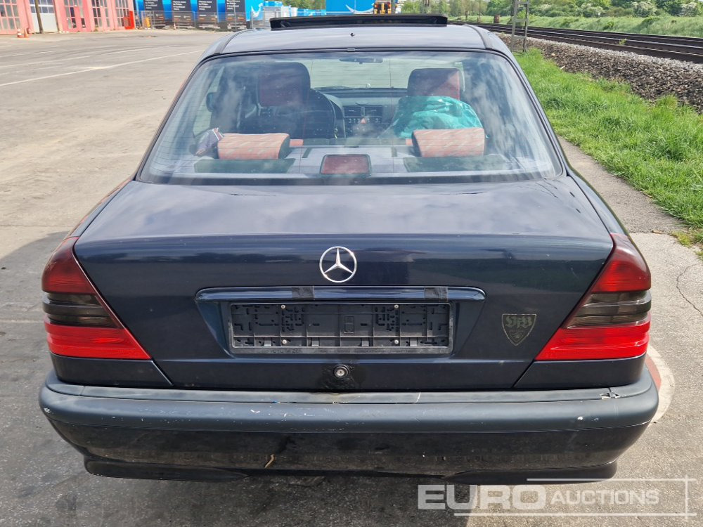 1998 Mercedes Petrol, Automatic, Sunroof, Spare Tyres (German Reg. Docs Available)(TÜV 07/25) - Automobil: obrázok 4 1998 Mercedes Petrol, Automatic, Sunroof, Spare Tyres (German Reg. Docs Available)(TÜV 07/25) - Automobil: obrázok 4