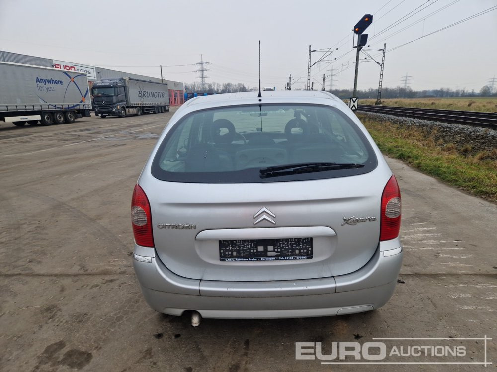 2004 Citroen Xsara Picasso - Automobil: obrázok 4 2004 Citroen Xsara Picasso - Automobil: obrázok 4