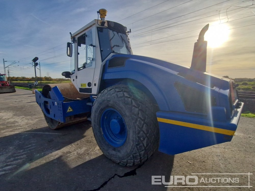 2011 Bomag BW 213 D-4 - Valec: obrázok 3 2011 Bomag BW 213 D-4 - Valec: obrázok 3