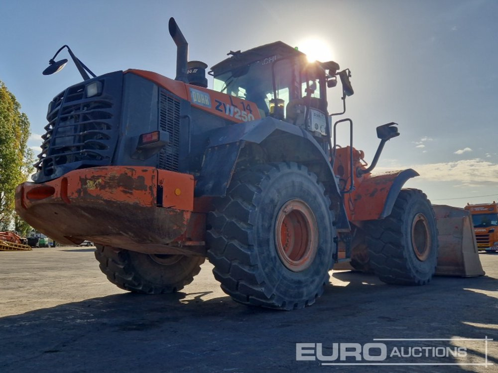 2011 Hitachi ZW250 - Kolesový nakladač: obrázok 5 2011 Hitachi ZW250 - Kolesový nakladač: obrázok 5