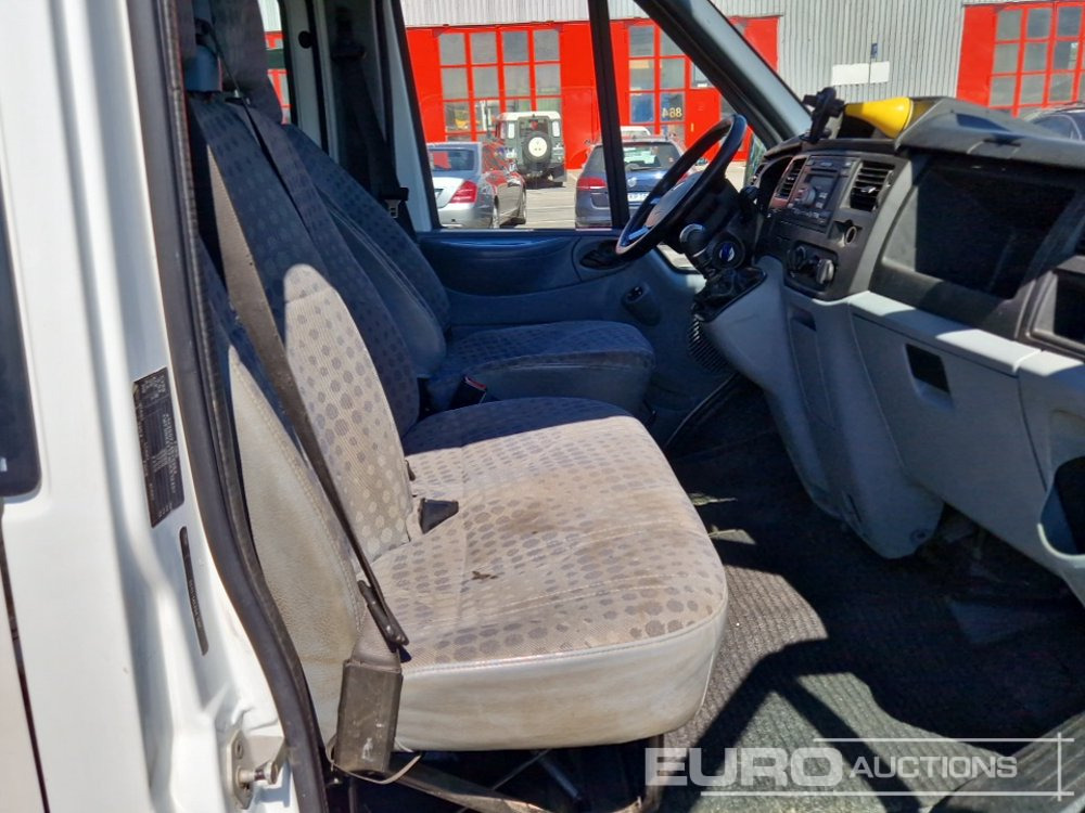 Dodávka valník 2012 Ford Transit Tourneo: obrázok 26