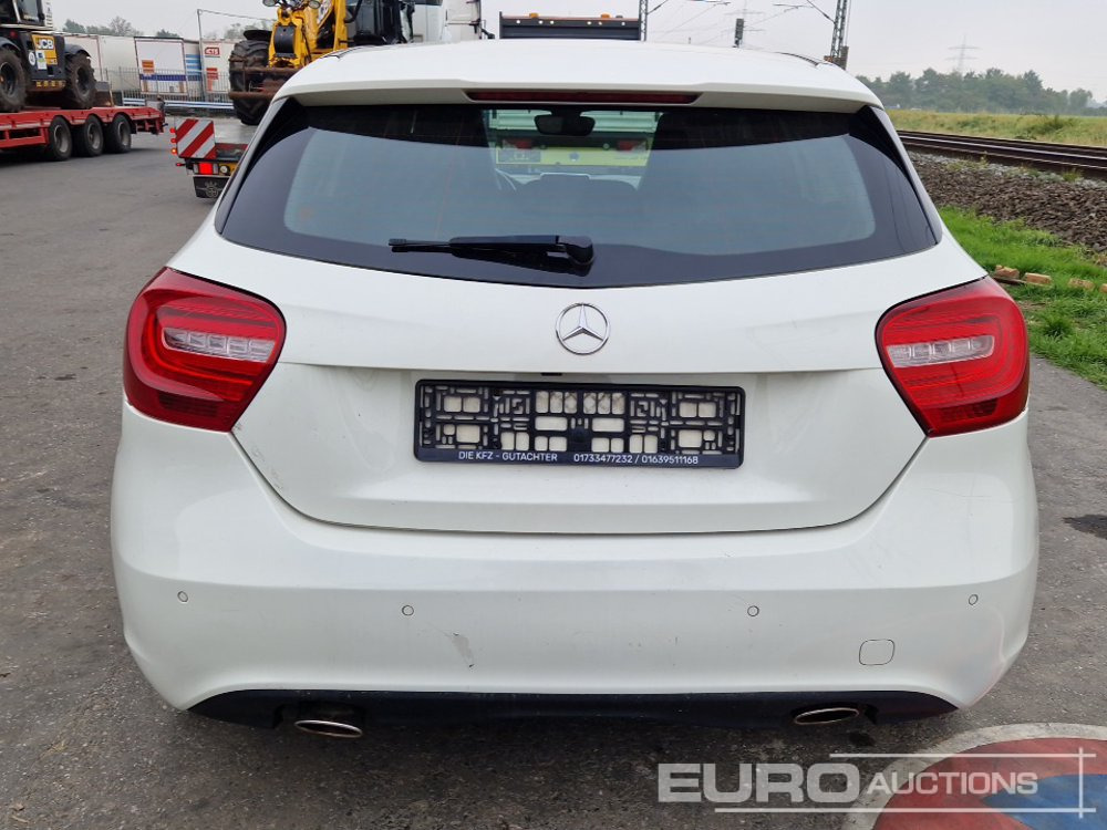 2013 Mercedes Benz A180 - Automobil: obrázok 4 2013 Mercedes Benz A180 - Automobil: obrázok 4
