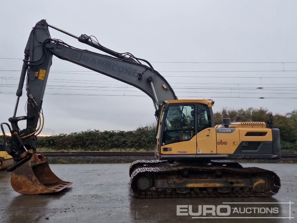 2013 Volvo EC220DL - Pásové rýpadlo: obrázok 2 2013 Volvo EC220DL - Pásové rýpadlo: obrázok 2