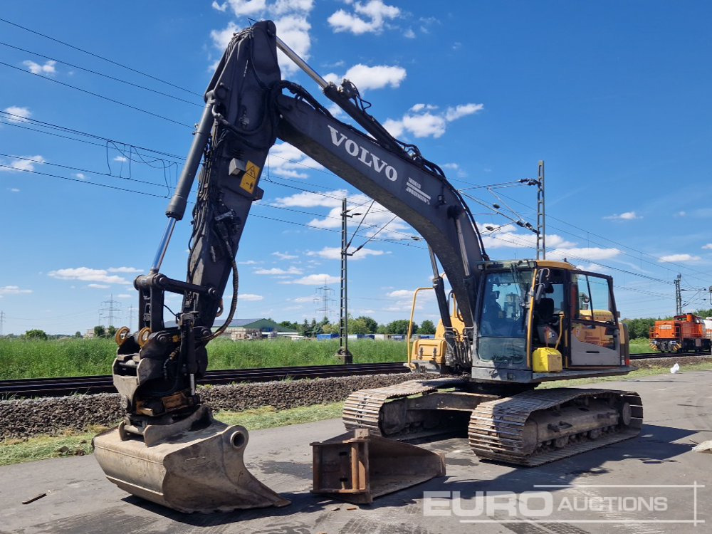 2014 Volvo EC220DL - Pásové rýpadlo: obrázok 1 2014 Volvo EC220DL - Pásové rýpadlo: obrázok 1