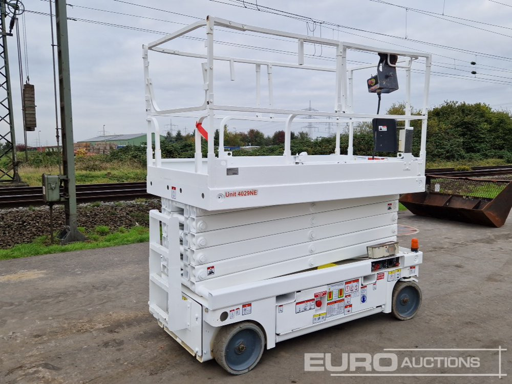 2015 Haulotte Compact 14 - Pracovná plošina: obrázok 1 2015 Haulotte Compact 14 - Pracovná plošina: obrázok 1