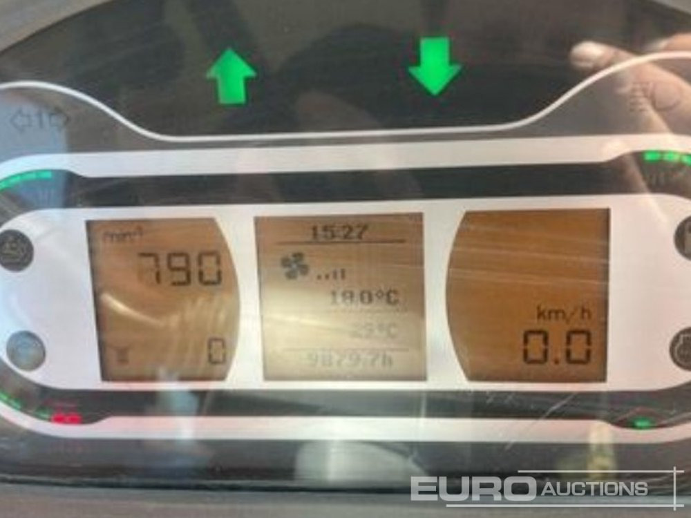 2017 Fendt 828 VARIO - Traktor: obrázok 2 2017 Fendt 828 VARIO - Traktor: obrázok 2