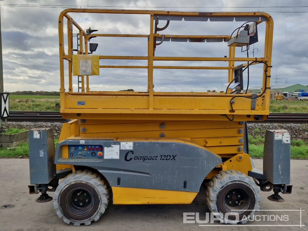 2017 Haulotte Compact 12DX - Samohybná plošiny: obrázok 2 2017 Haulotte Compact 12DX - Samohybná plošiny: obrázok 2