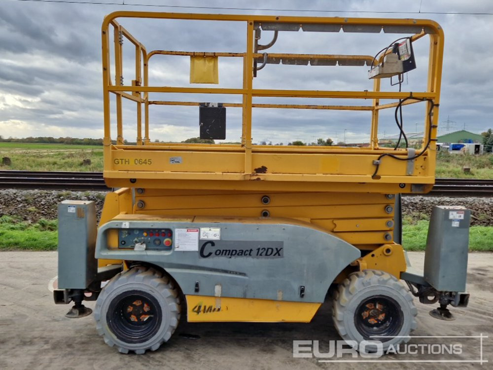 2017 Haulotte Compact 12DX - Samohybná plošiny: obrázok 2 2017 Haulotte Compact 12DX - Samohybná plošiny: obrázok 2